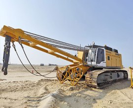Used LIEBHERR Crawler Crane HS 885 HD - 2011